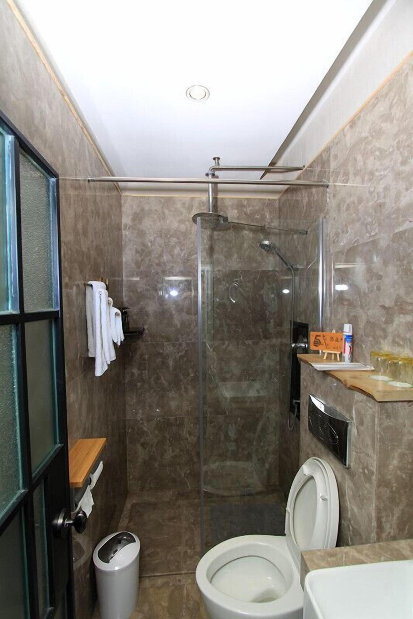 צ'ינגדאו No.5 Hengshan Road Cultural Hotel מראה חיצוני תמונה